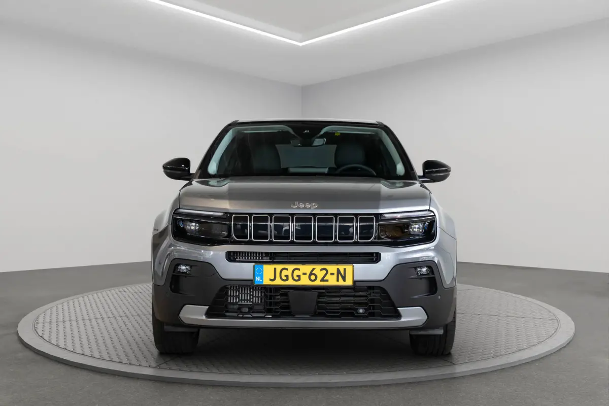 1.2 e-Hybrid Summit | Navigatie | Camera | Keyless | Elektrische Achterklep | Stoelverwarming | Verwarmd voorraam | Apple Carplay & Android Auto |