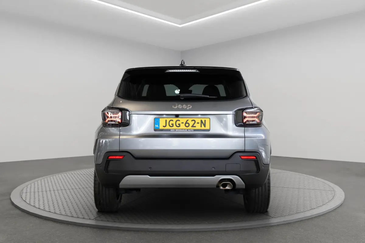 1.2 e-Hybrid Summit | Navigatie | Camera | Keyless | Elektrische Achterklep | Stoelverwarming | Verwarmd voorraam | Apple Carplay & Android Auto |