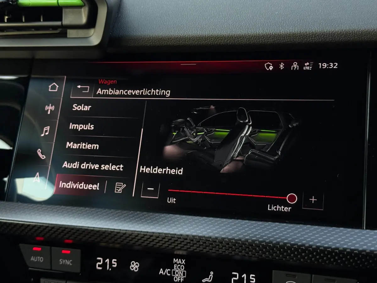 2.5 TFSI RS3 Quattro / Keramisch / Hulk / Carbon / Massage / Pano / Memory / B&O / Carplay / Lane / Garantie /