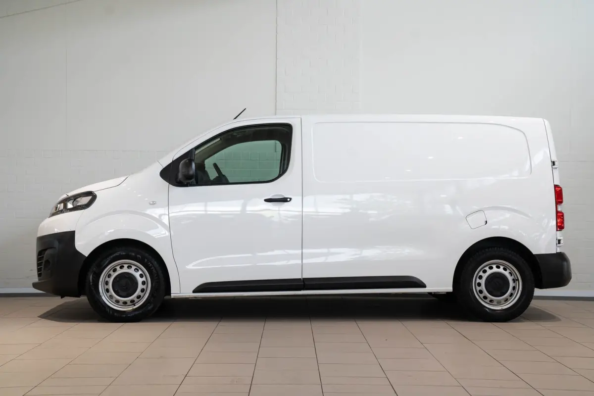 2.0 BlueHDI 145 M Club | Camera | Parkeersensoren | Apple Carplay & Android Auto | Laadruimte Pakket | Cruise Controle |