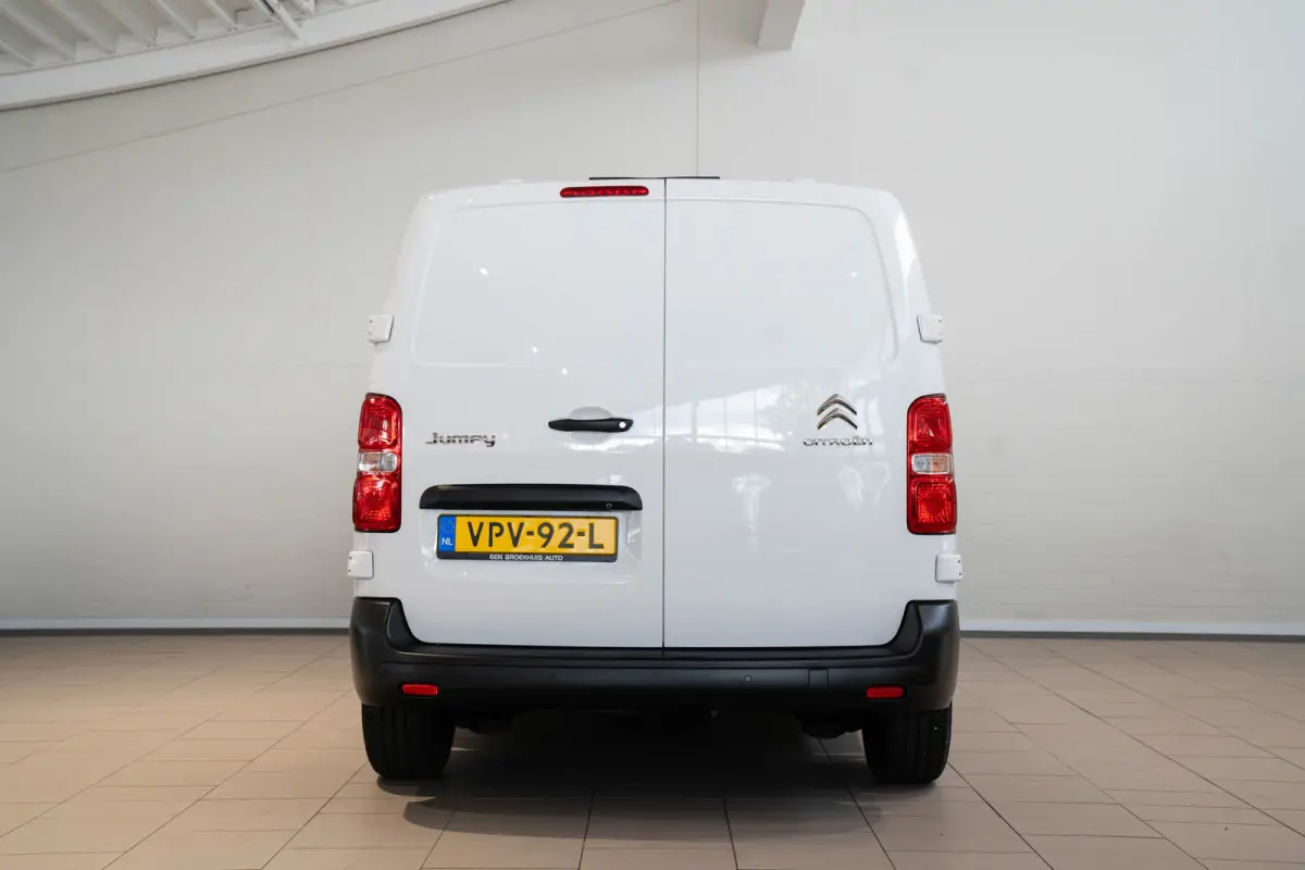 2.0 BlueHDI 145 M Club | Camera | Parkeersensoren | Apple Carplay & Android Auto | Laadruimte Pakket | Cruise Controle |