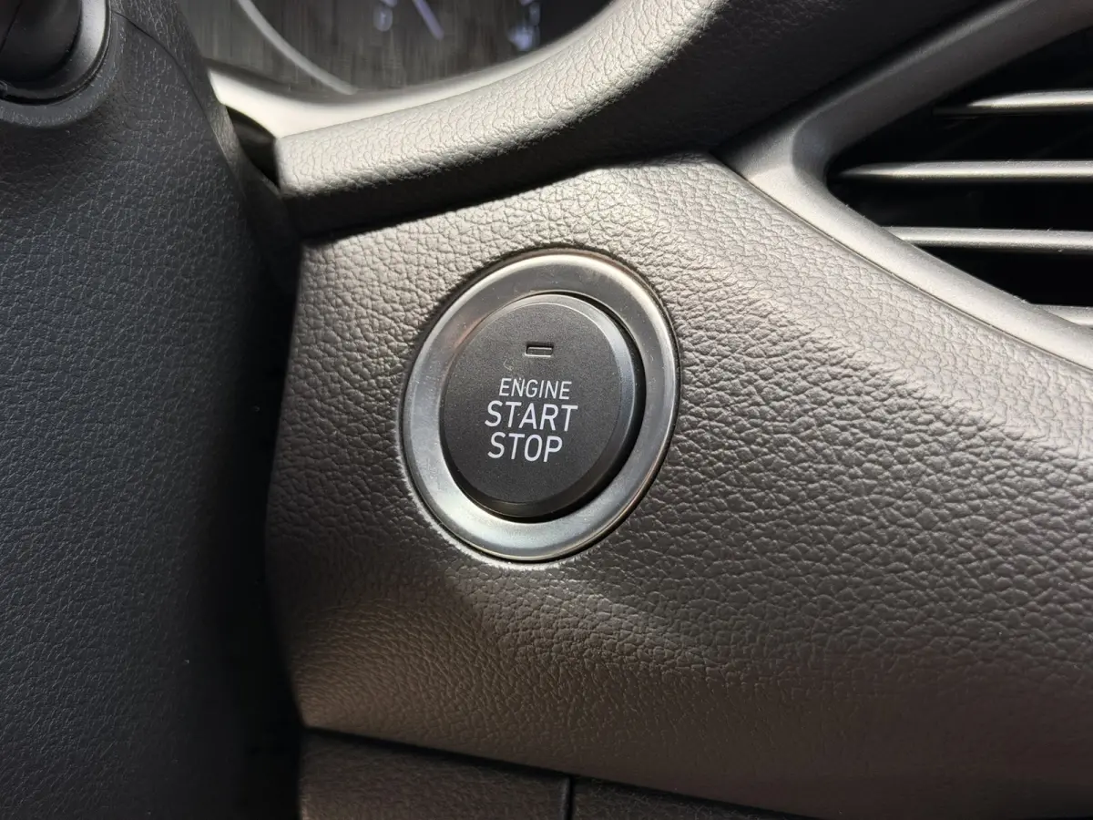 1.4 T-GDI N Line Pano Camera CarPlay 18'' LED Keyless