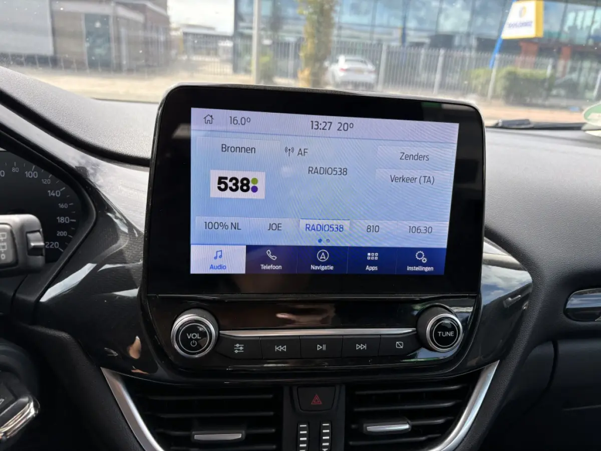 1.0 EcoBoost Titanium