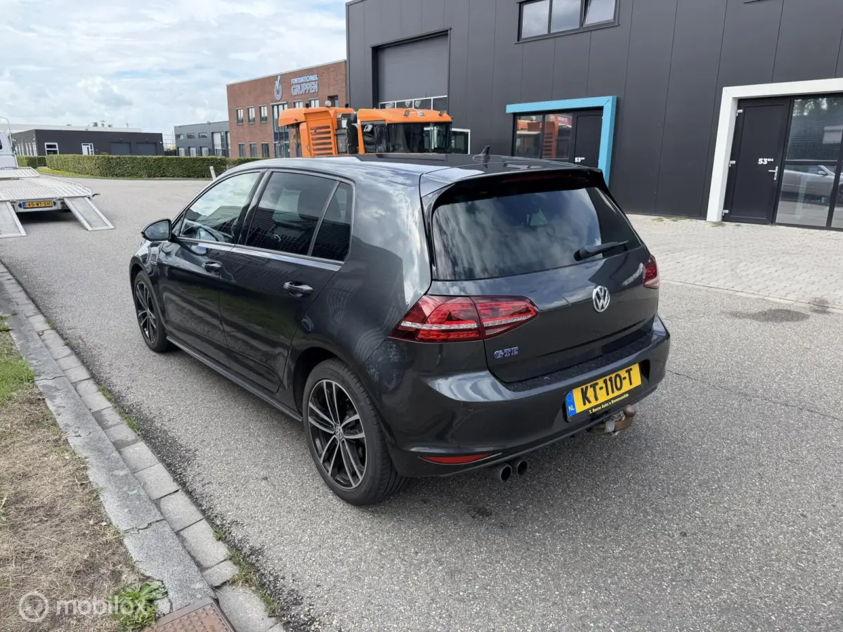1.4 TSI GTE Connected Series