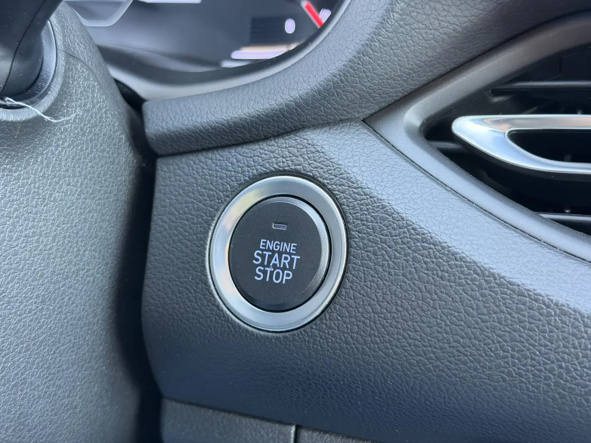 1.0 T-GDi MHEV Comfort Smart Virtual Camera CarPlay Keyless