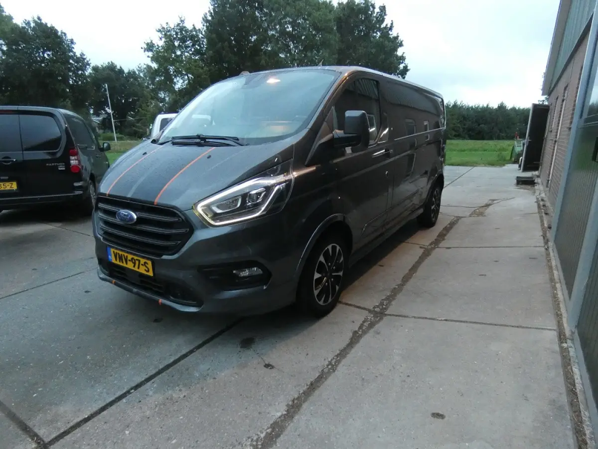 320 2.0 TDCI L2H1 Sport* navi/cam*xenon*