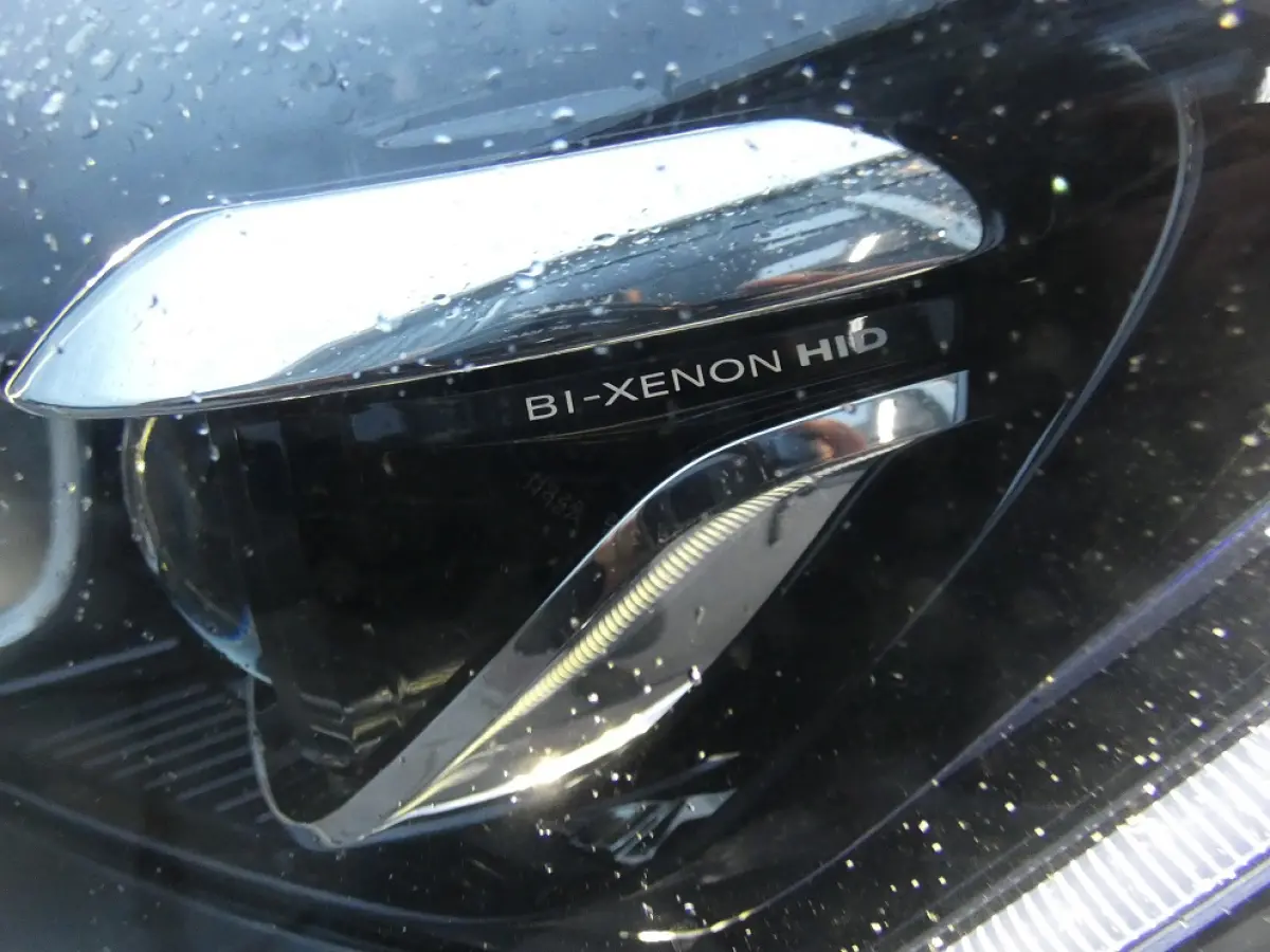 320 2.0 TDCI L2H1 Sport* navi/cam*xenon*
