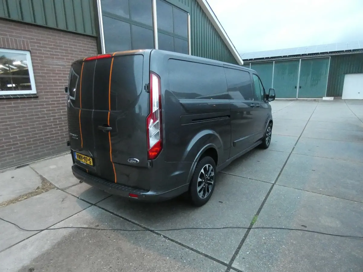 320 2.0 TDCI L2H1 Sport* navi/cam*xenon*