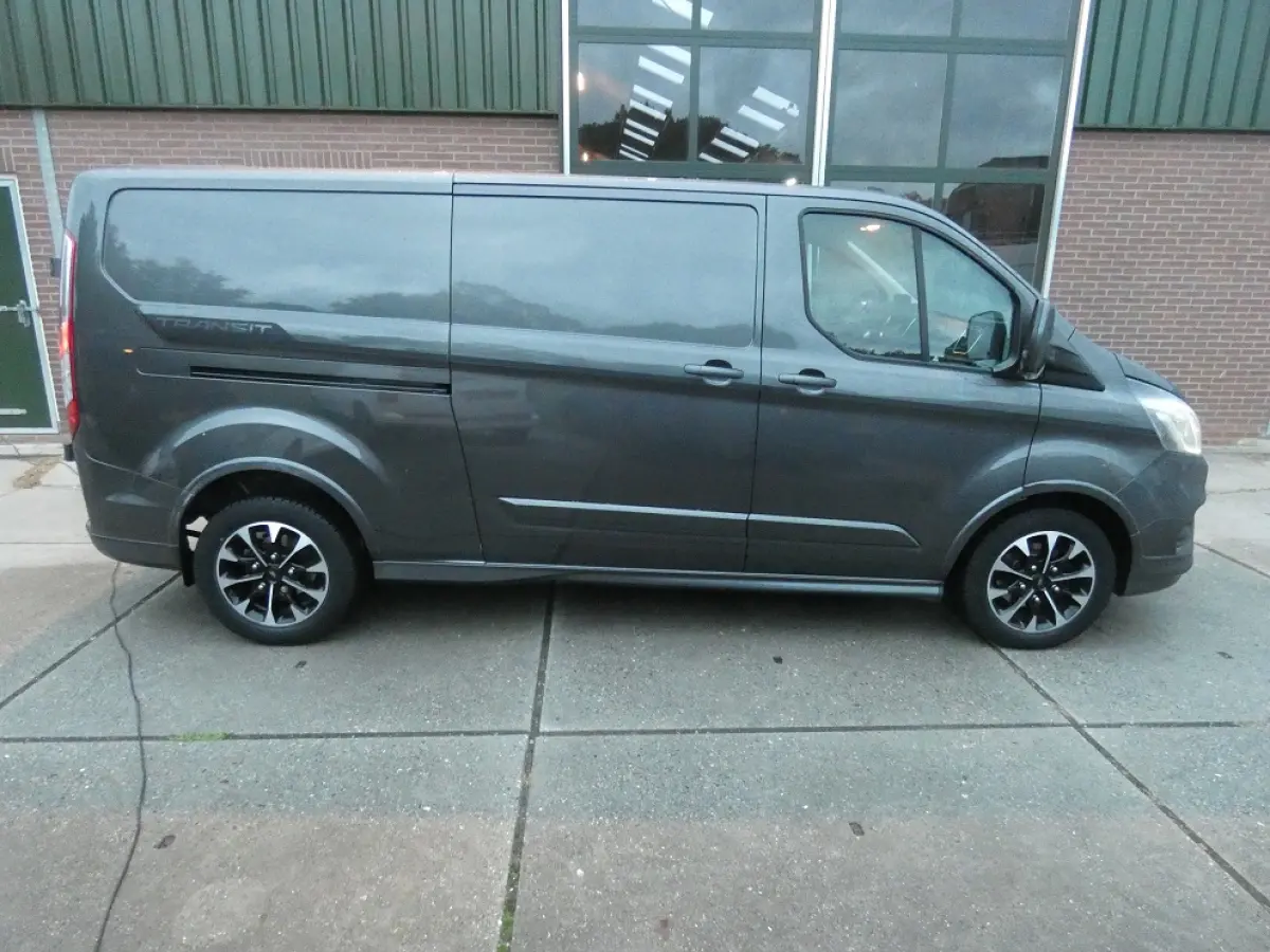 320 2.0 TDCI L2H1 Sport* navi/cam*xenon*