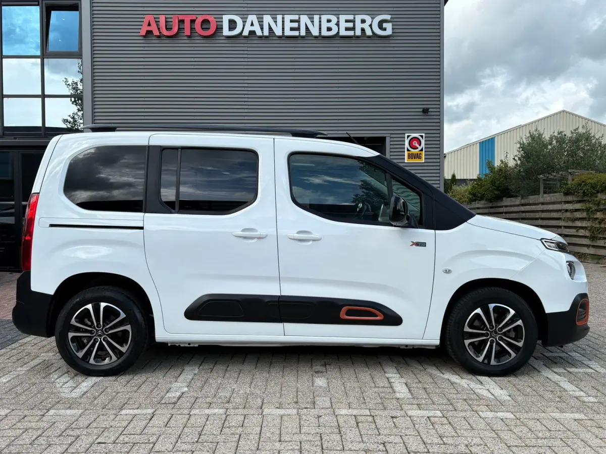 1.2 PureTech Shine WEINIG KM! NIEUW!