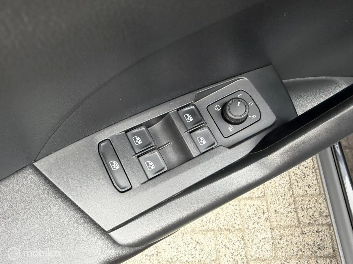 1.0 TSI Life Edition CAMERA*NAVI*ACC*PDC*