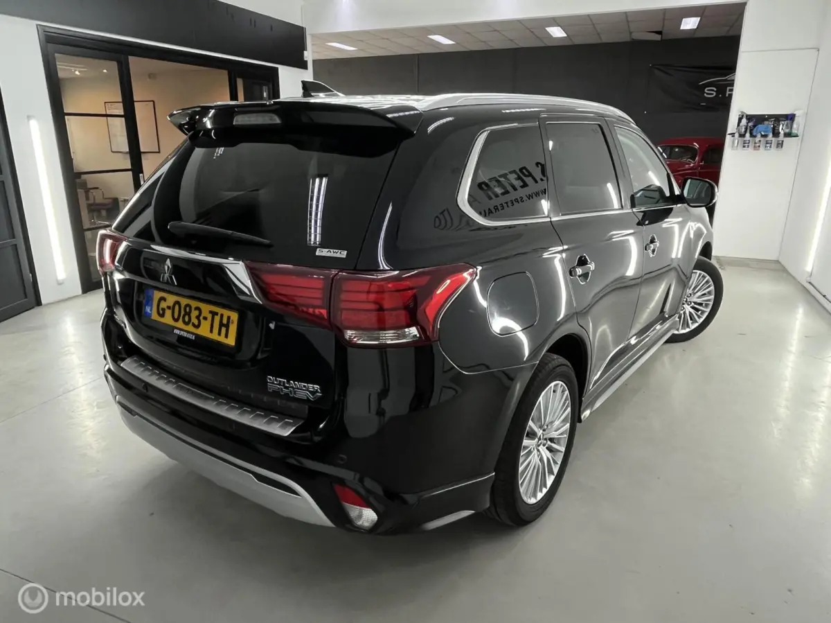 2.4 PHEV Intense S