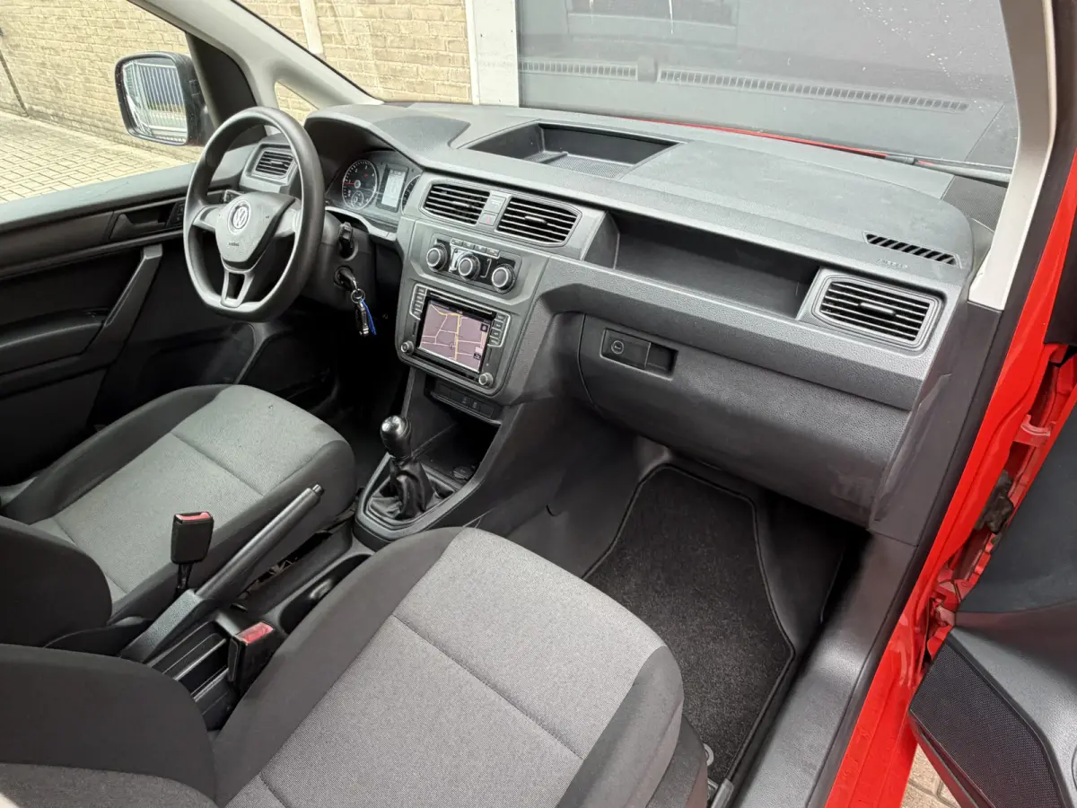 2.0 TDI 102 PK Euro 6 L1H1 Trekhaak/cruise control/navigatie systeem