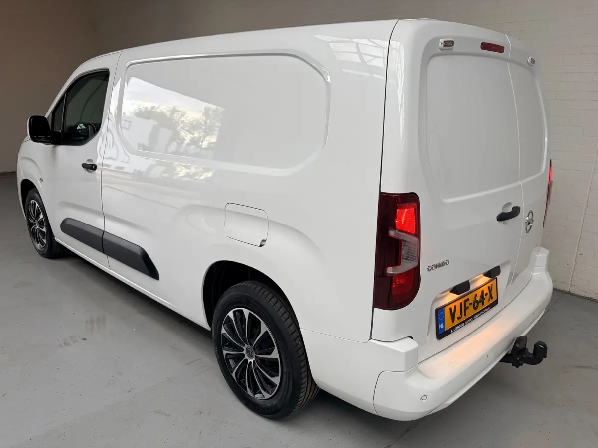 L2H1 Servicewagen 1.5D 100pk Edition, Sortimo inrichting, Groot scherm/navigatie, Trekhaak, RIJKLAARPRIJS!