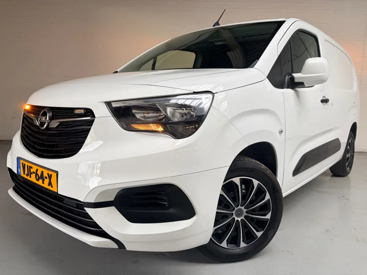L2H1 Servicewagen 1.5D 100pk Edition, Sortimo inrichting, Groot scherm/navigatie, Trekhaak, RIJKLAARPRIJS!