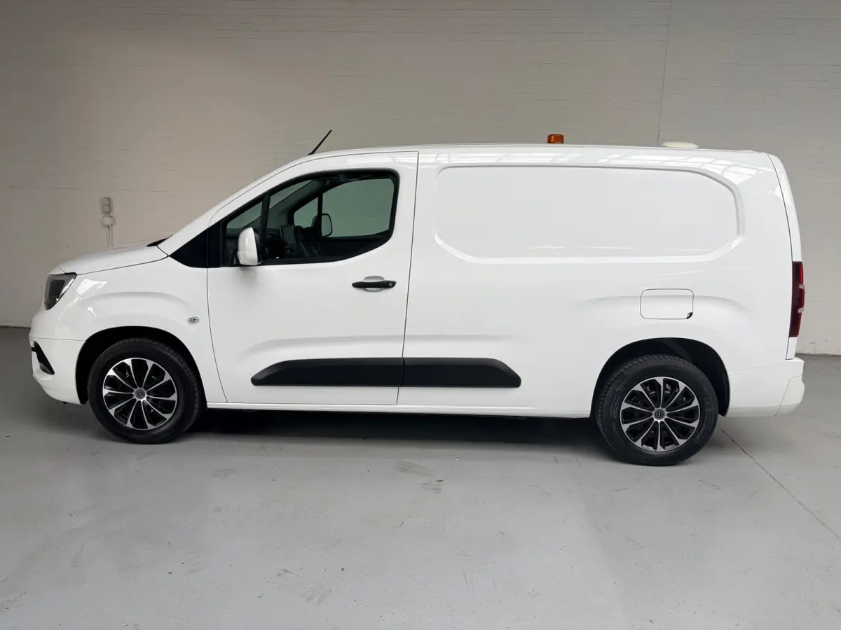 L2H1 Servicewagen 1.5D 100pk Edition, Sortimo inrichting, Groot scherm/navigatie, Trekhaak, RIJKLAARPRIJS!