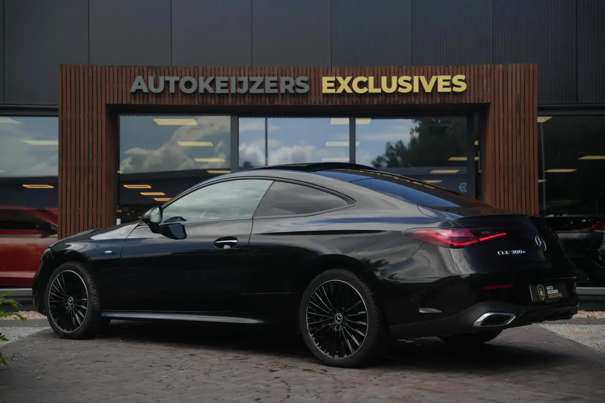 300 e AMG Line Panoramadak Burmester Memory Ambient Keyless