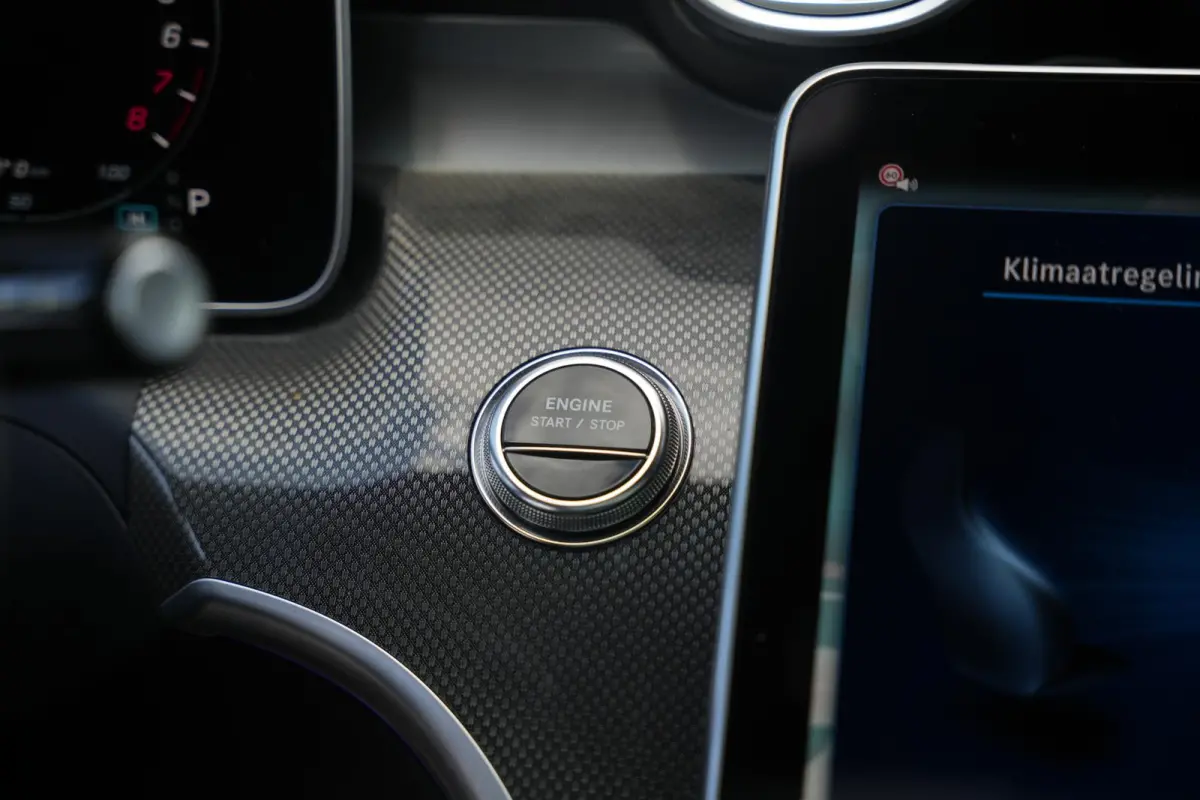 300 e AMG Line Panoramadak Burmester Memory Ambient Keyless