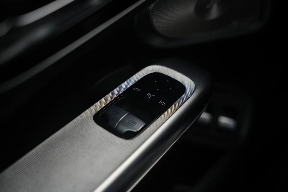 300 e AMG Line Panoramadak Burmester Memory Ambient Keyless