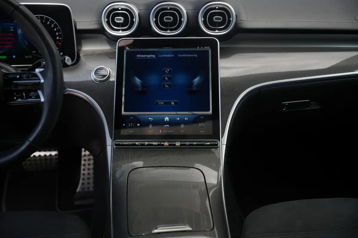300 e AMG Line Panoramadak Burmester Memory Ambient Keyless