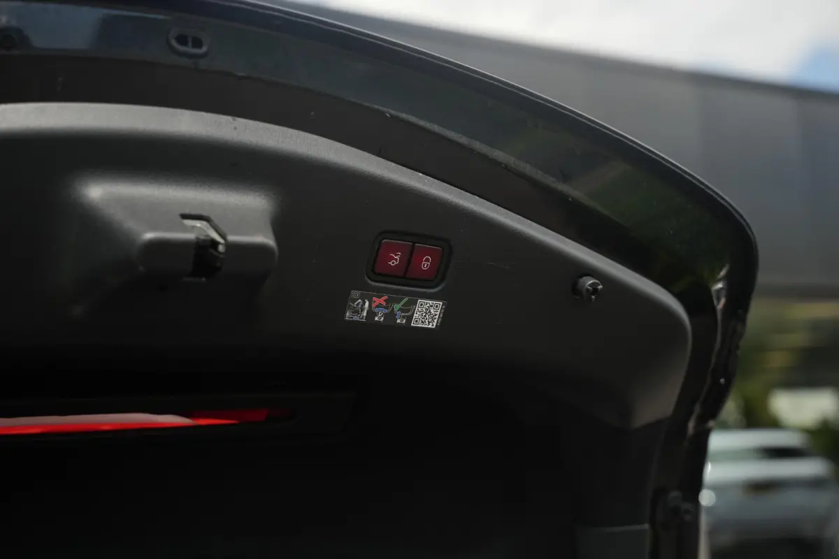 300 e AMG Line Panoramadak Burmester Memory Ambient Keyless