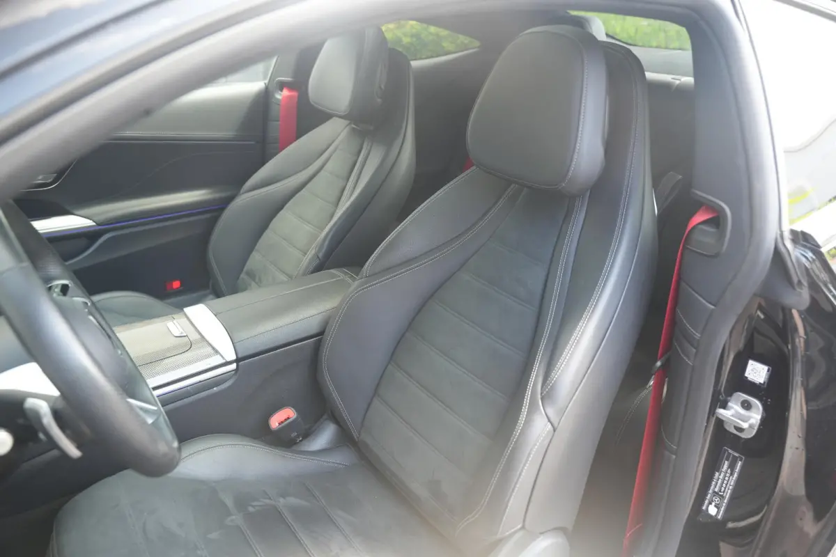 300 e AMG Line Panoramadak Burmester Memory Ambient Keyless