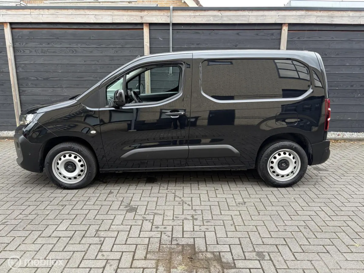 1.5 BlueHDi 102 PK binnenspiegelcamera / airco / FM nav / Carplay / camera 360