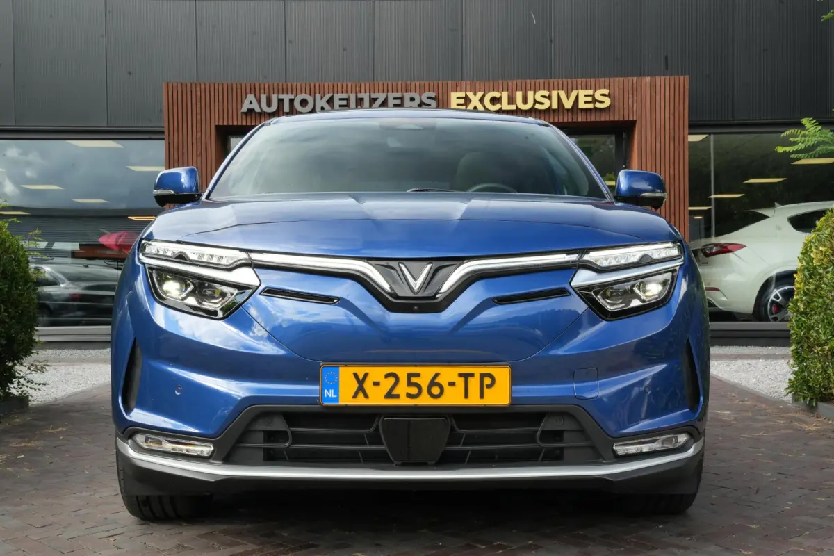 VinFAST Plus 87.7 kWh Apple carplay Cruise control adaptief DAB Mistlampen voor Bots waarschuwing Stuurwielverw.