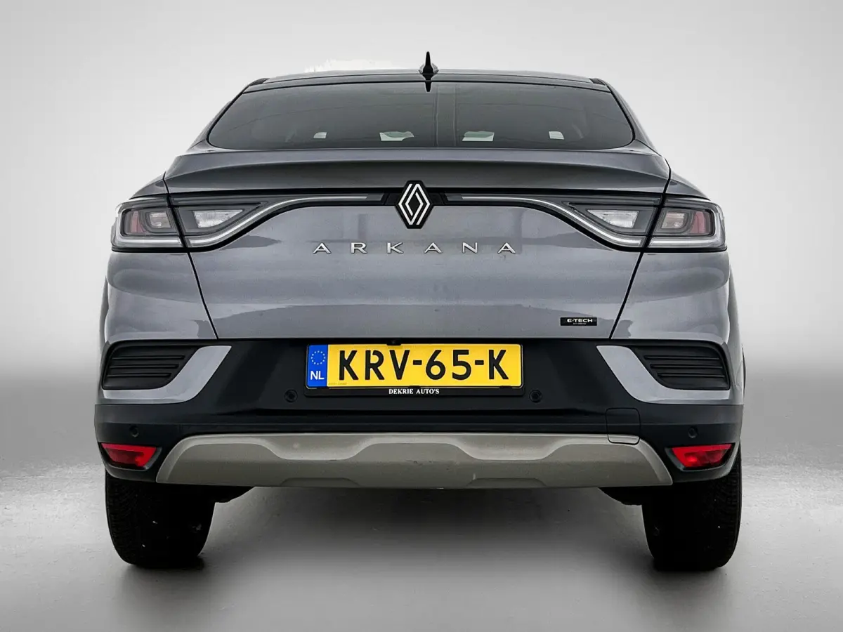 1.6 E-Tech full hybrid 145 techno Automaat / Cruise-ctr. / Airco-ecc / navigatie / Parkeer camera / Apk 05-2028