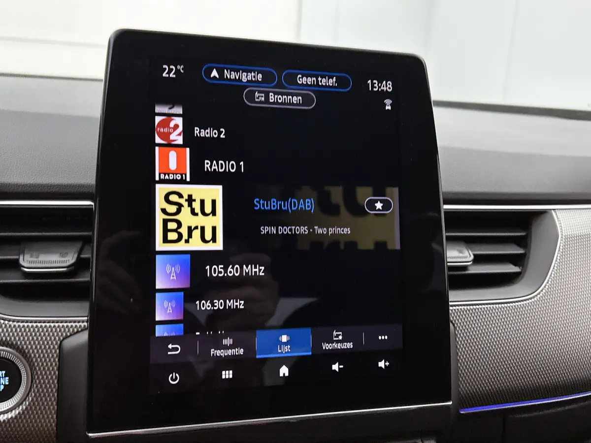 1.6 E-Tech full hybrid 145 techno Automaat / Cruise-ctr. / Airco-ecc / navigatie / Parkeer camera / Apk 05-2028