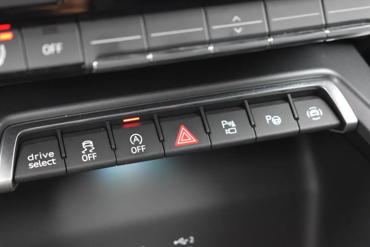 35 TFSI 3X S-Line Pano Keyless Sonos Camera