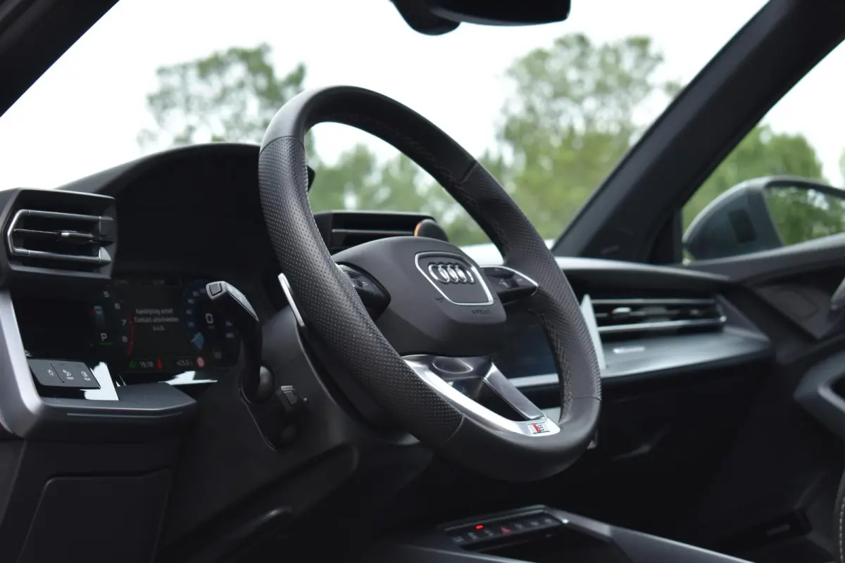 35 TFSI 3X S-Line Pano Keyless Sonos Camera