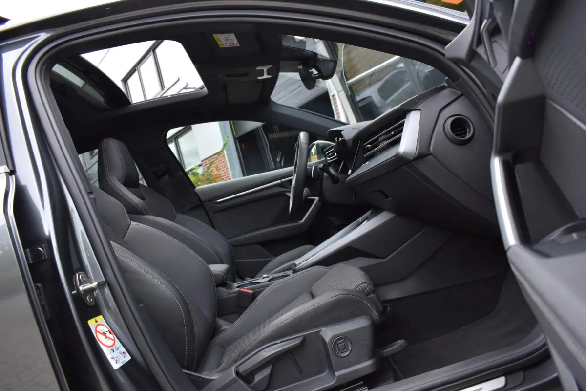 35 TFSI 3X S-Line Pano Keyless Sonos Camera
