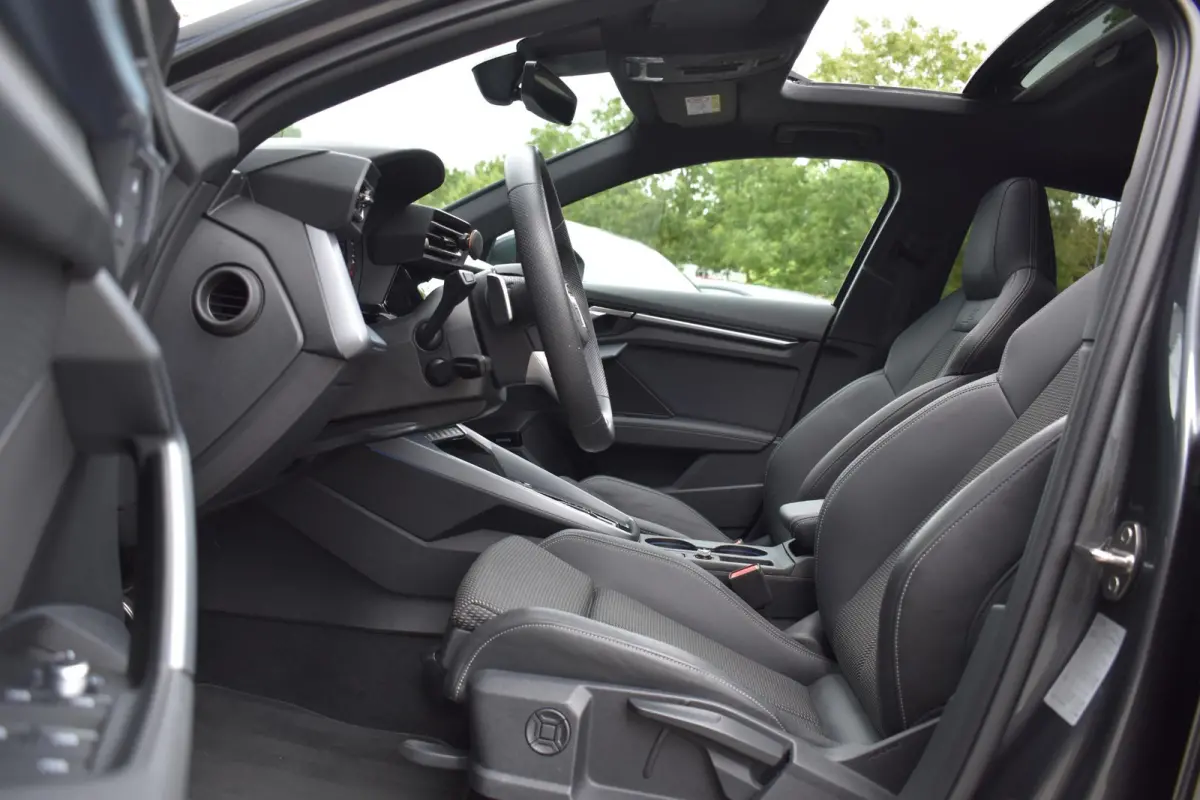 35 TFSI 3X S-Line Pano Keyless Sonos Camera
