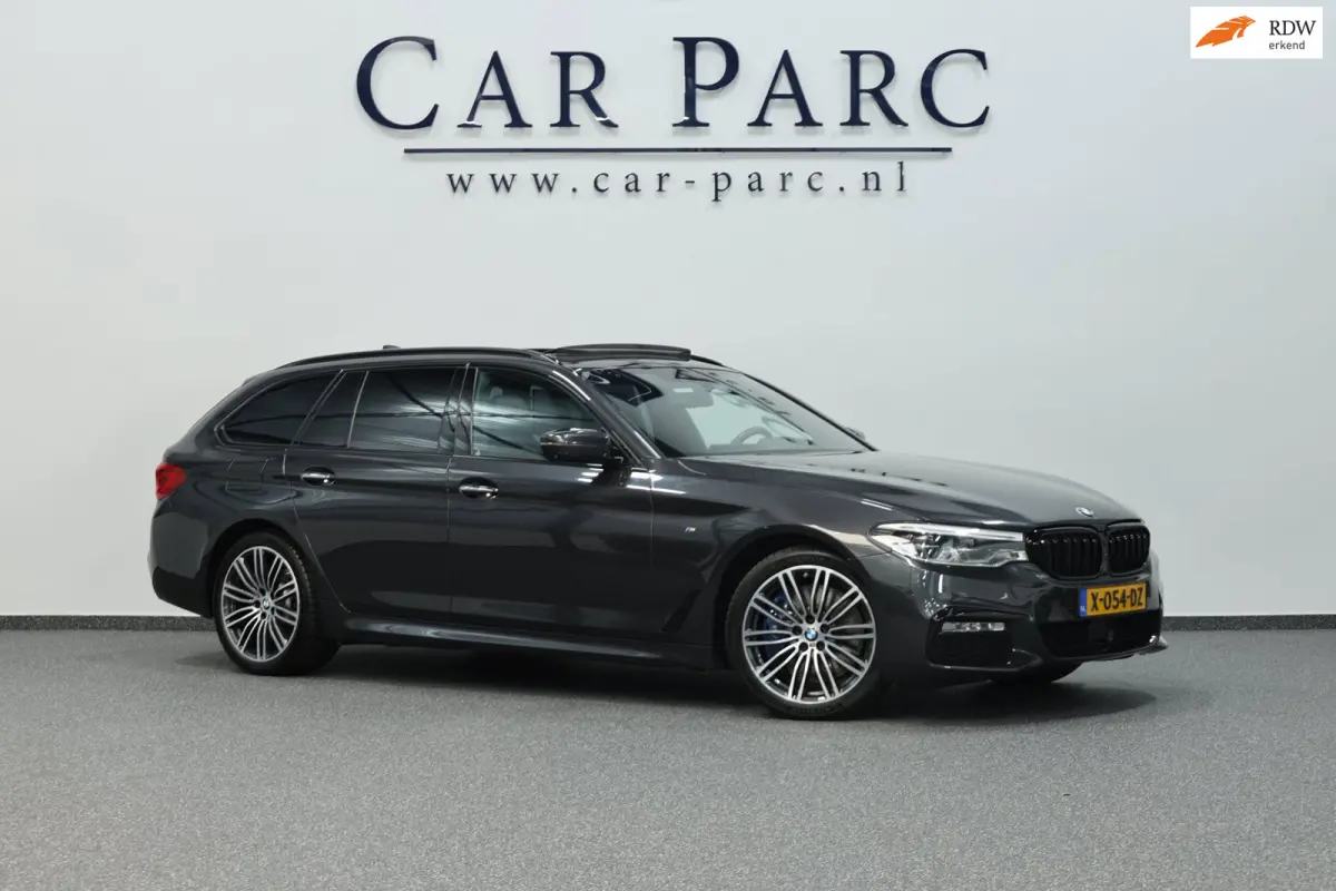540i xDrive M-Sport LED/VIRTUAL/SFEER/PANO/LEER+S.VERWARMING+MEMORY/19" LMV/360/ACC/ECC/12 MND GARANTIE!