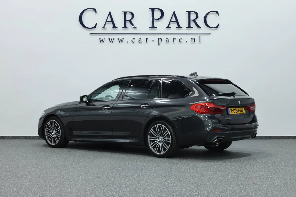 540i xDrive M-Sport LED/VIRTUAL/SFEER/PANO/LEER+S.VERWARMING+MEMORY/19" LMV/360/ACC/ECC/12 MND GARANTIE!