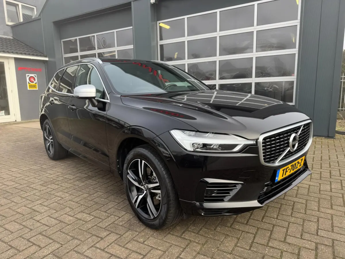 2.0 T8 Twin Engine AWD R-Design / Pano / ACC / SOH 82% / Trekhaak / Top Auto !.