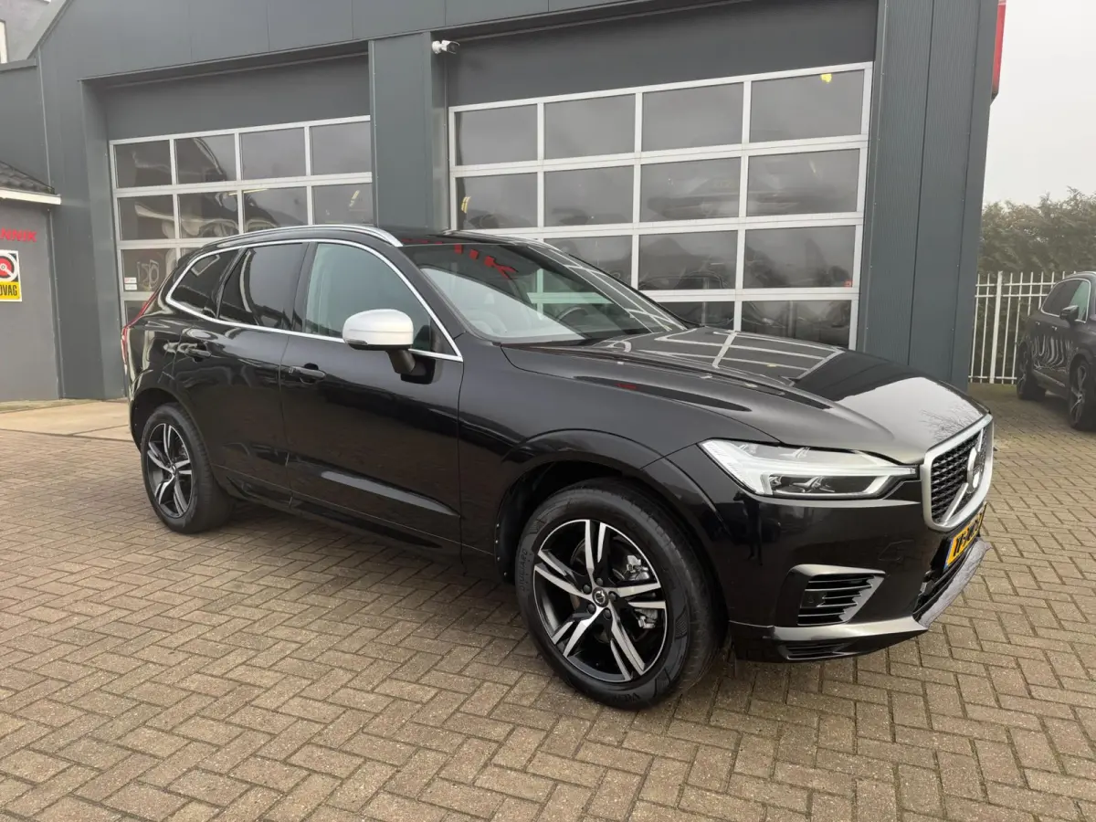 2.0 T8 Twin Engine AWD R-Design / Pano / ACC / SOH 82% / Trekhaak / Top Auto !.