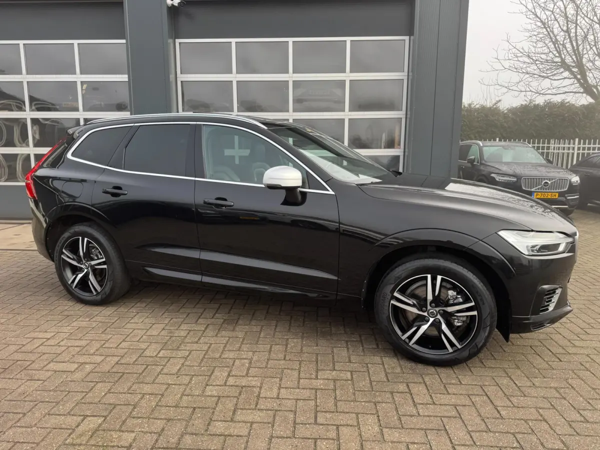 2.0 T8 Twin Engine AWD R-Design / Pano / ACC / SOH 82% / Trekhaak / Top Auto !.