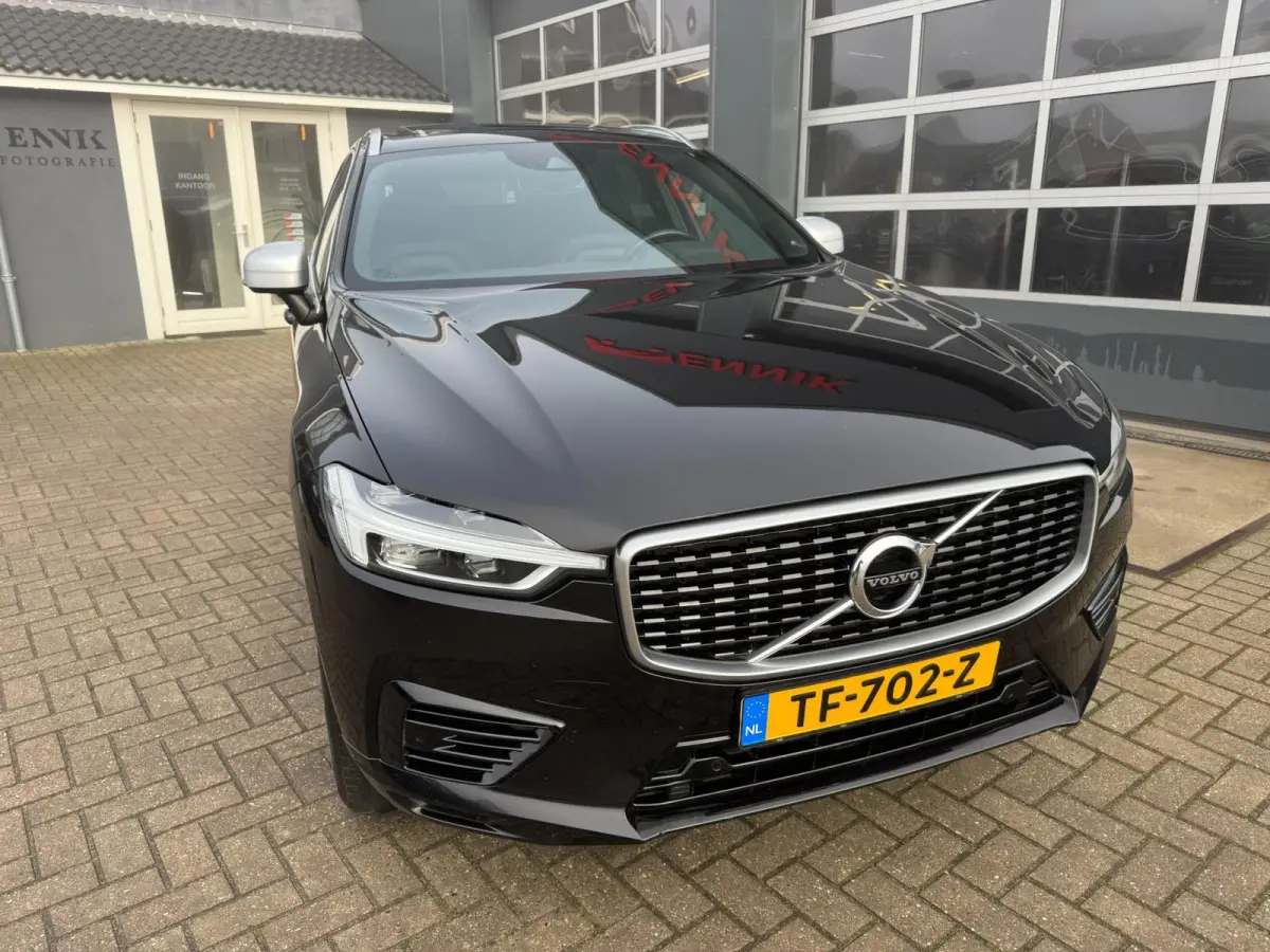 2.0 T8 Twin Engine AWD R-Design / Pano / ACC / SOH 82% / Trekhaak / Top Auto !.