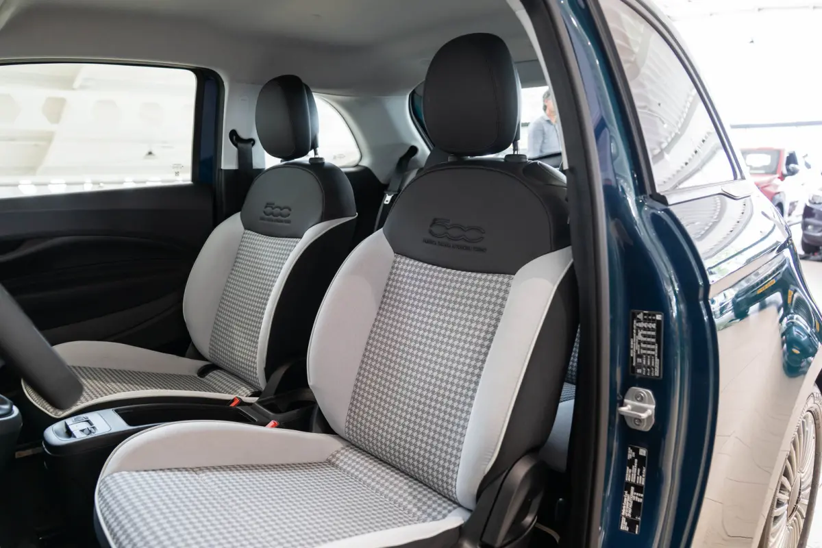 1.0 Hybrid Torino Launch Edition | Tot 8 Jaar Garantie | Climate Controle | Apple Carplay & Android Auto | Parkeersensoren | Lichtmetalen velgen |