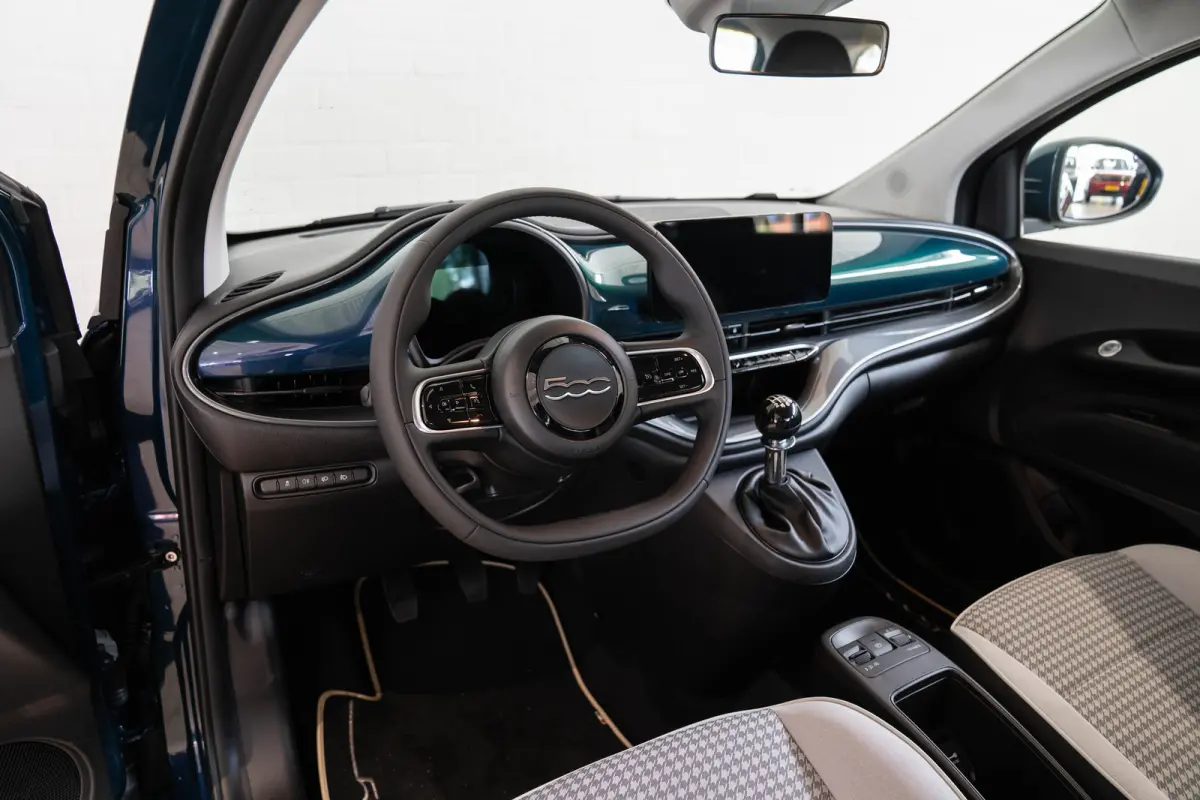 1.0 Hybrid Torino Launch Edition | Tot 8 Jaar Garantie | Climate Controle | Apple Carplay & Android Auto | Parkeersensoren | Lichtmetalen velgen |