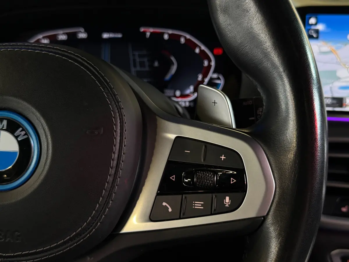45e xDrive M-Sport Pano|HuD|Trekhaak|Laser|Luchtvering