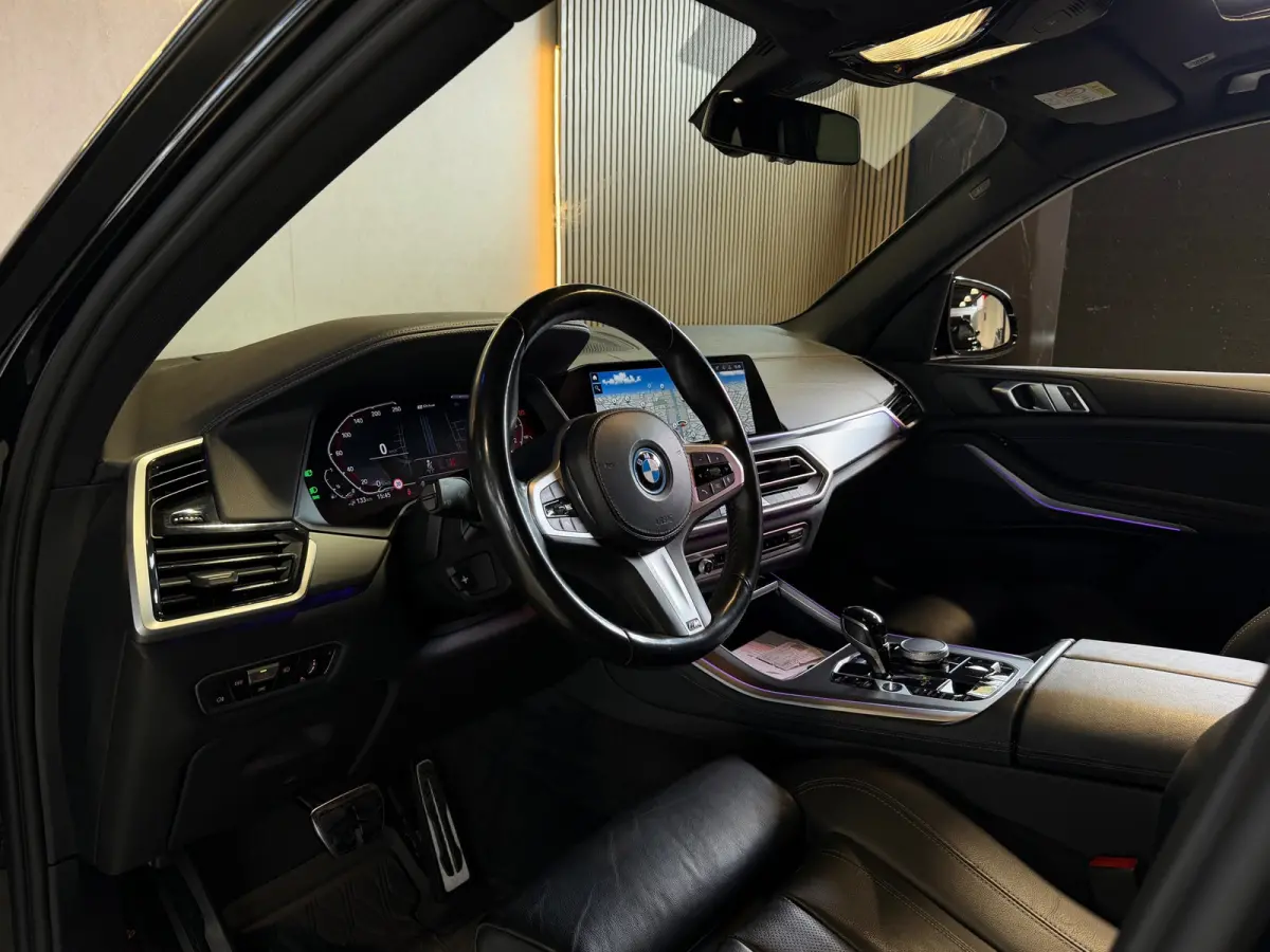 45e xDrive M-Sport Pano|HuD|Trekhaak|Laser|Luchtvering