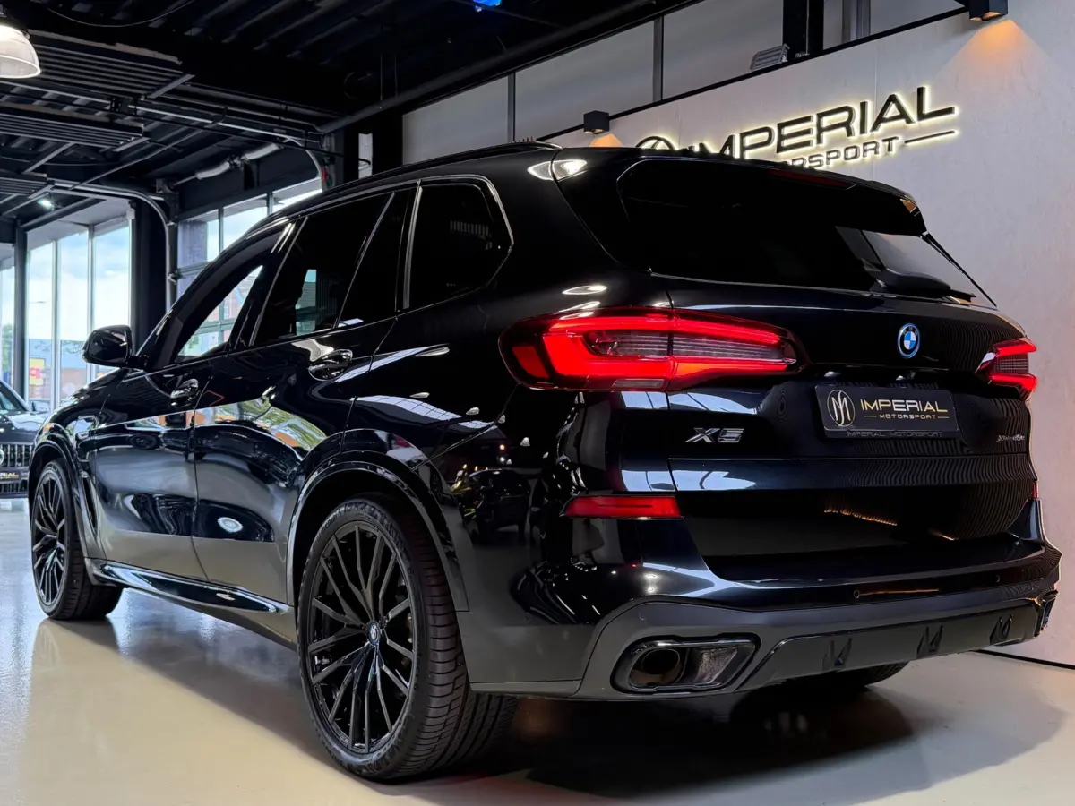 45e xDrive M-Sport Pano|HuD|Trekhaak|Laser|Luchtvering