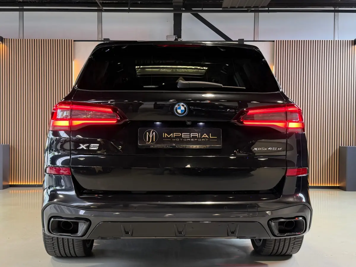45e xDrive M-Sport Pano|HuD|Trekhaak|Laser|Luchtvering