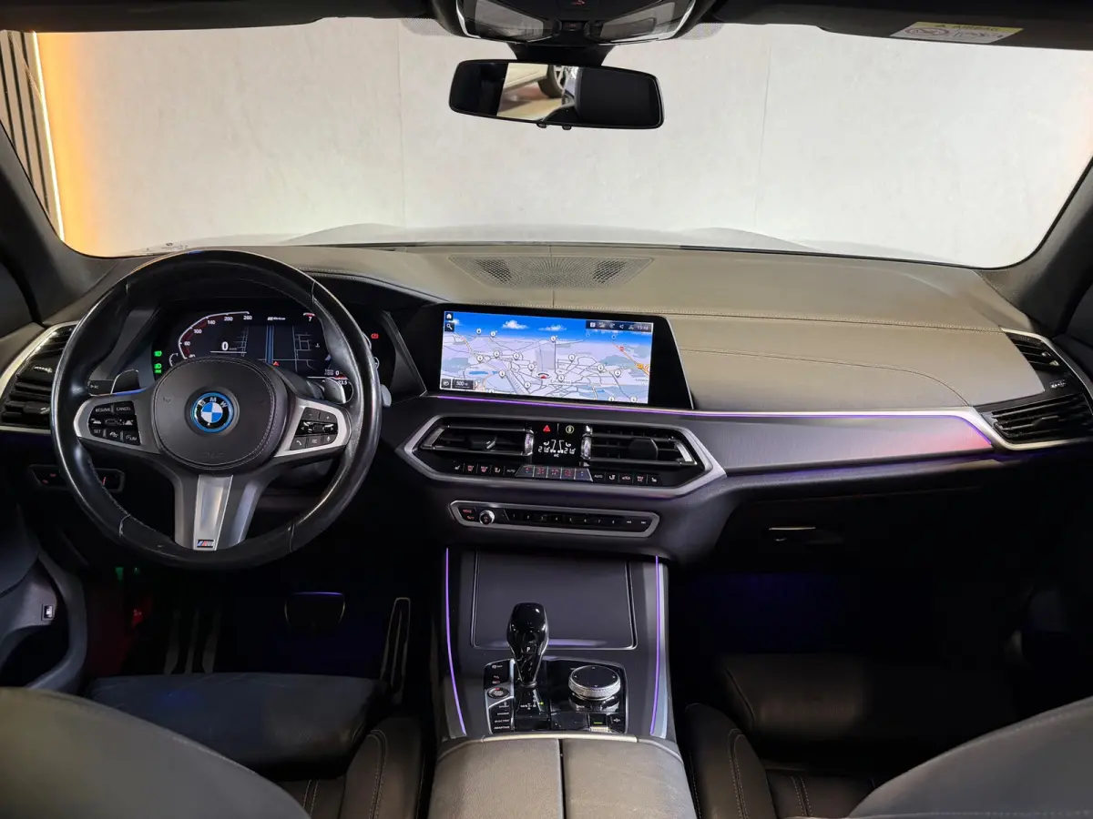45e xDrive M-Sport Pano|HuD|Trekhaak|Laser|Luchtvering