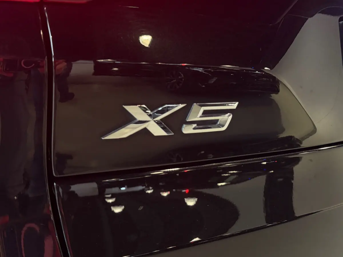45e xDrive M-Sport Pano|HuD|Trekhaak|Laser|Luchtvering