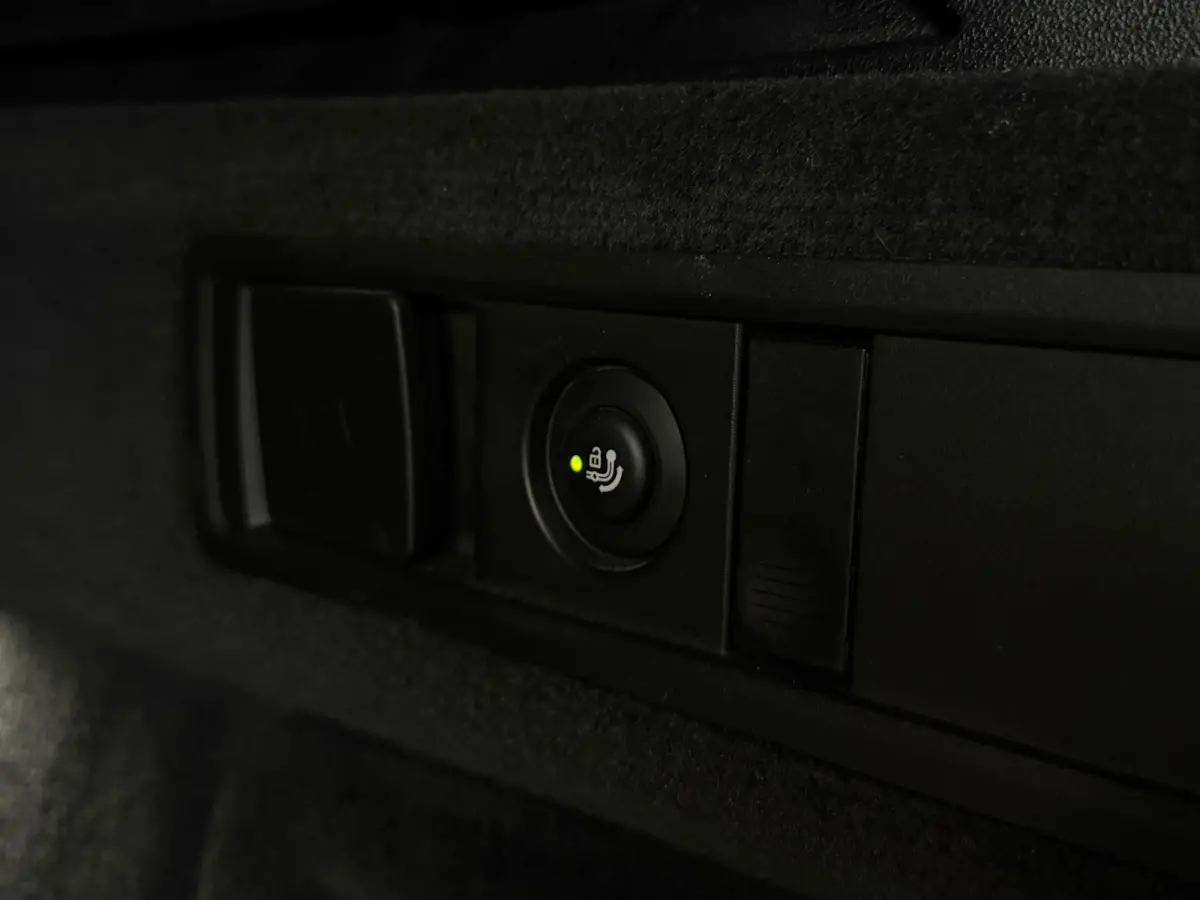 45e xDrive M-Sport Pano|HuD|Trekhaak|Laser|Luchtvering