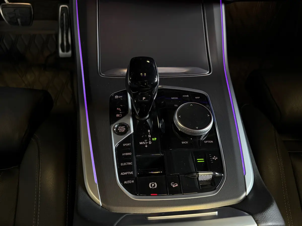 45e xDrive M-Sport Pano|HuD|Trekhaak|Laser|Luchtvering